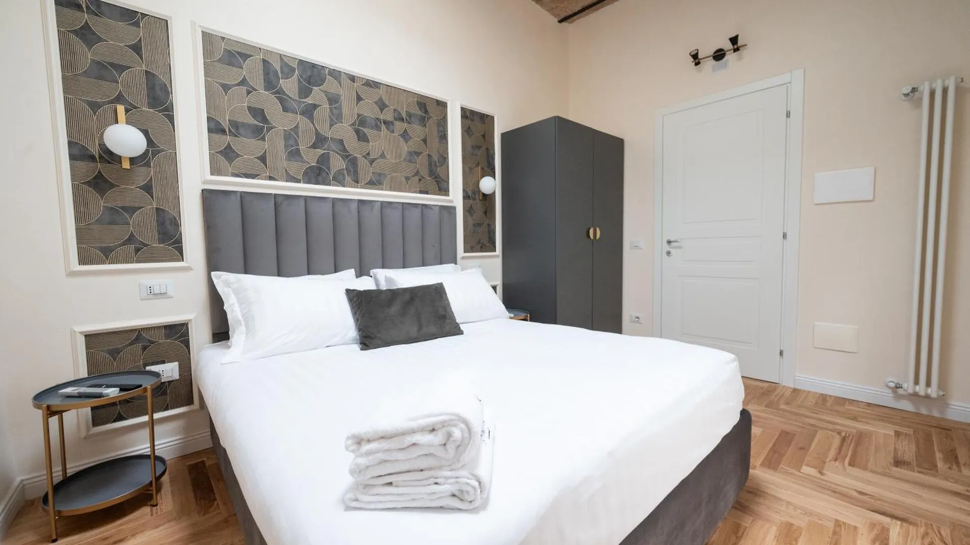 Domus Laurina - Maison D'Art Collection Rome