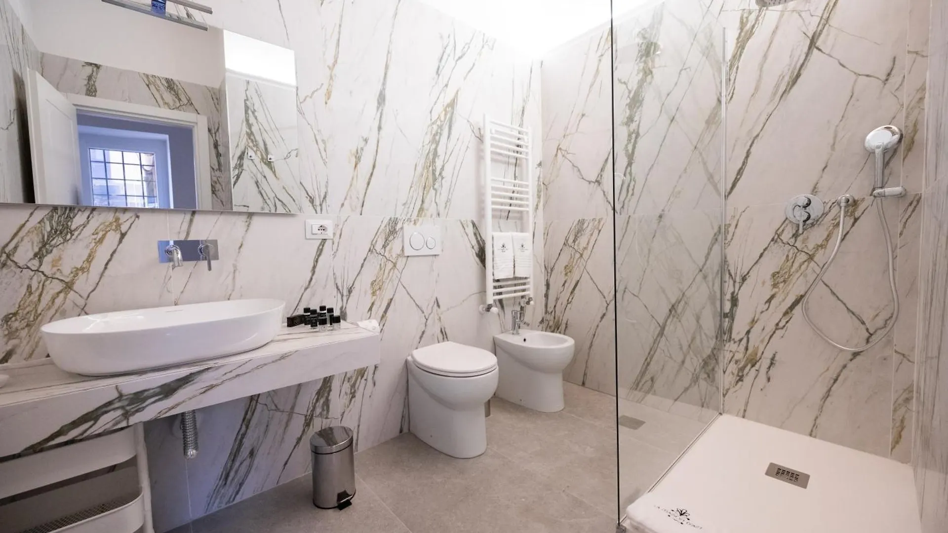 Apartment Domus Laurina - Maison D'Art Collection Rome